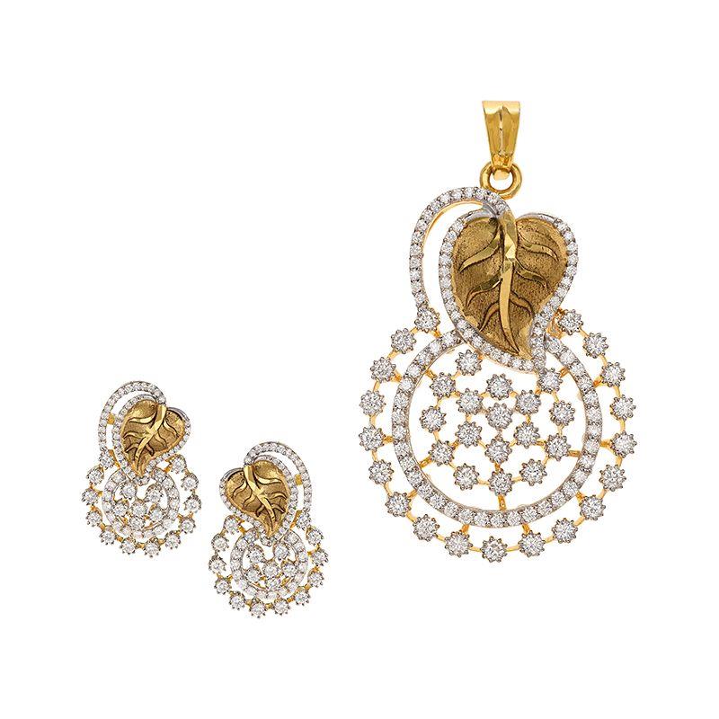 Leavia Diamond Pendant Set