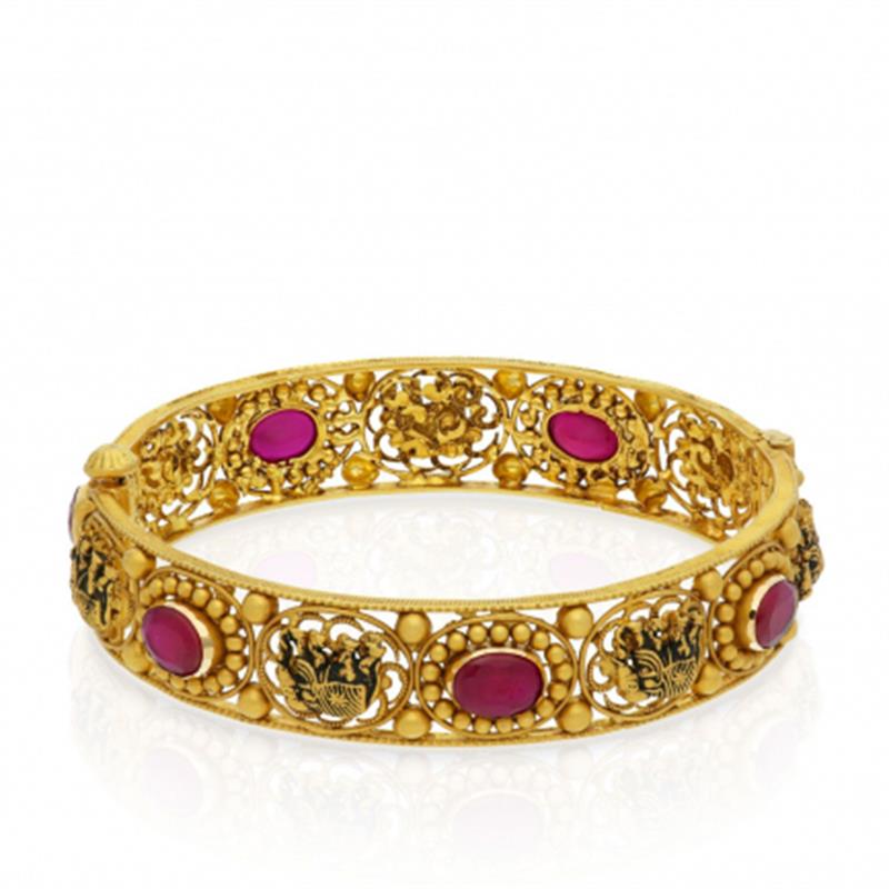 Ethnix Gold Bangle BADICDTRHNY138